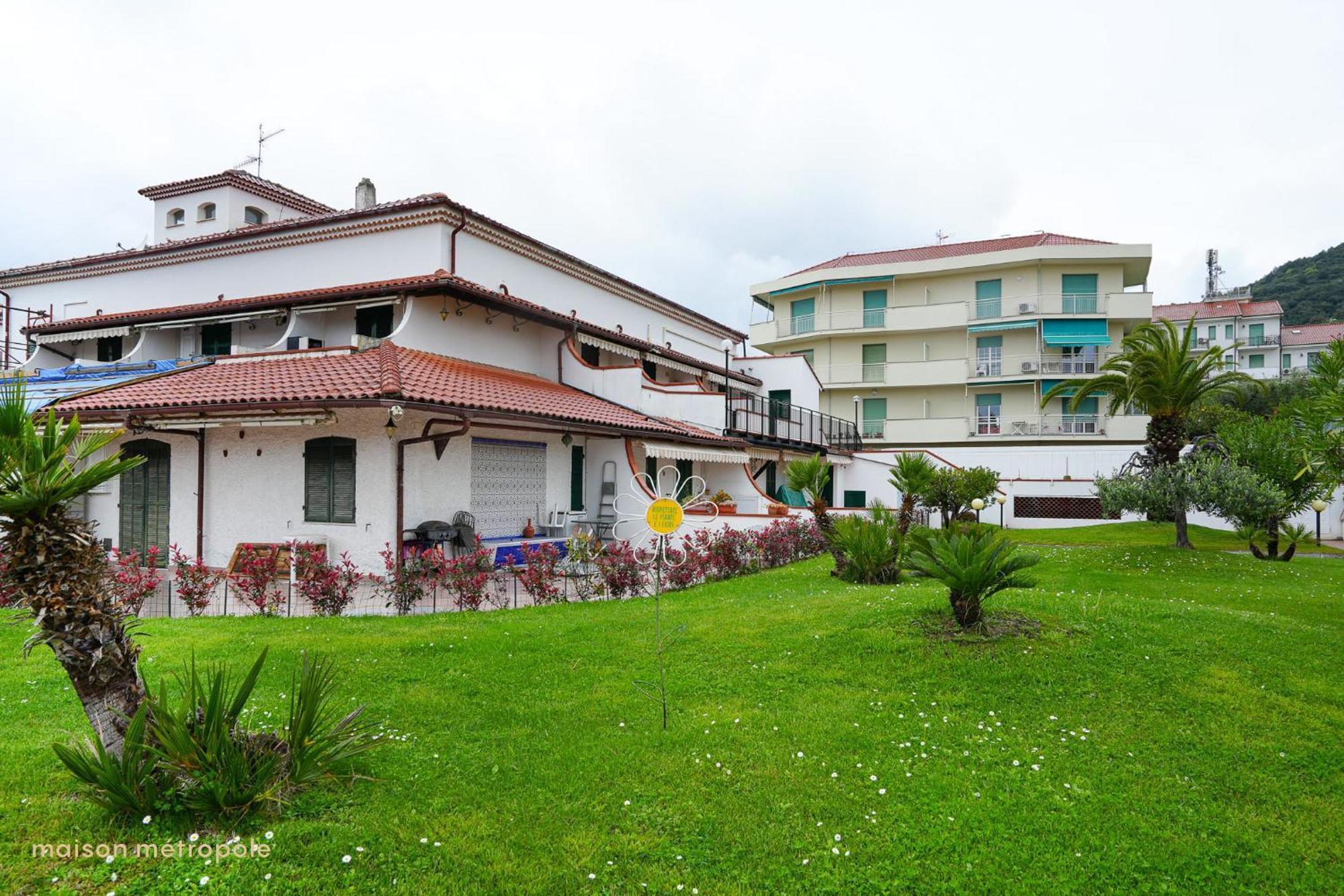 Moresco Apartment П'єтра-Лігуре Екстер'єр фото